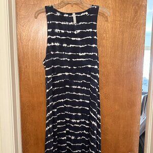 Athleta Navy & White Tie Die Dress